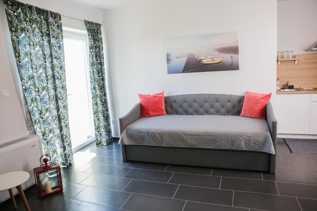 Balkon Apartmanhaz Panzio Balatonfured Luaran gambar