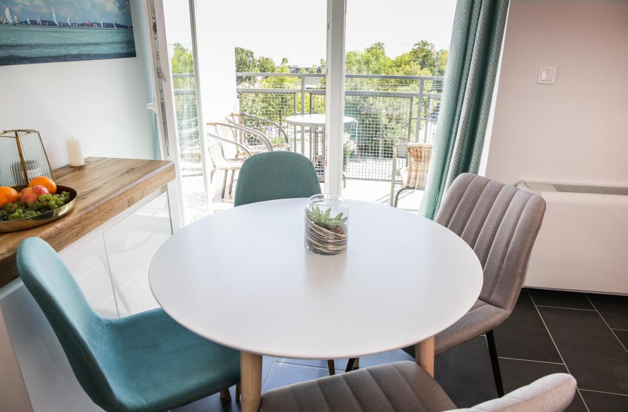 Balkon Apartmanhaz Panzio Balatonfured Luaran gambar