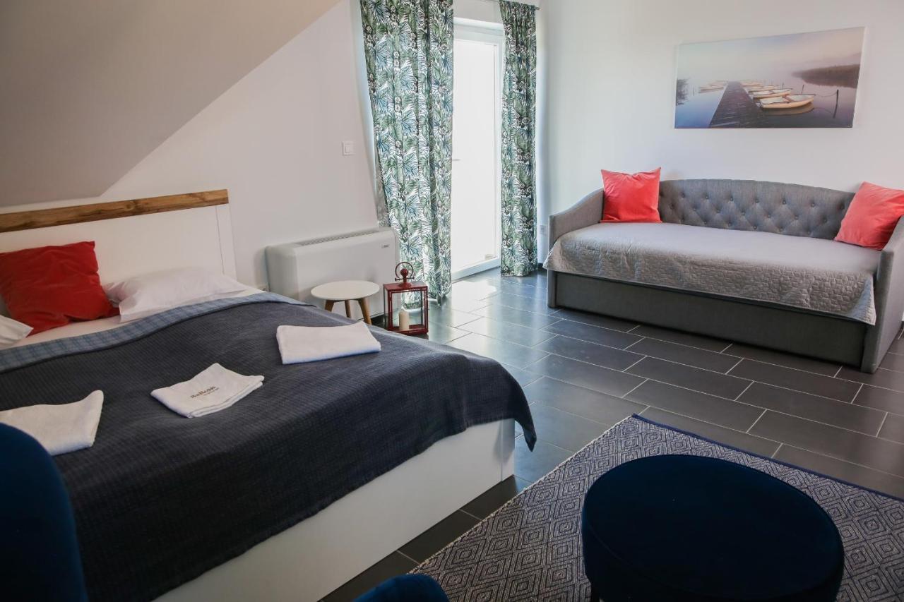 Balkon Apartmanhaz Panzio Balatonfured Luaran gambar