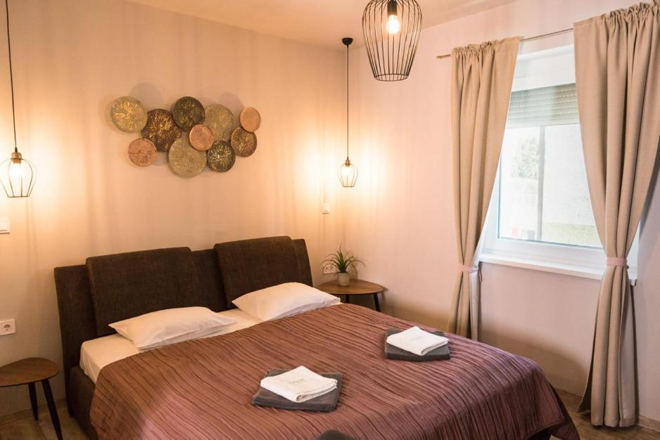 Balkon Apartmanhaz Panzio Balatonfured Luaran gambar