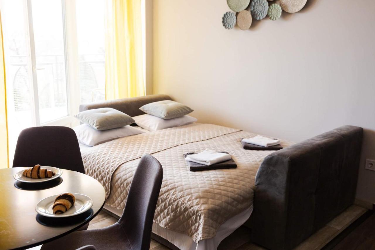 Balkon Apartmanhaz Panzio Balatonfured Luaran gambar