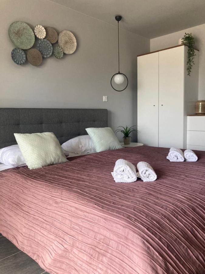 Balkon Apartmanhaz Panzio Balatonfured Luaran gambar